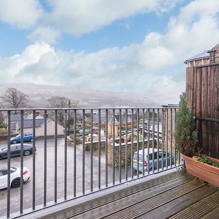 Immaculate 3 Bed House - Stunning Balcony Views Lägenhet Matlock  Exteriör bild