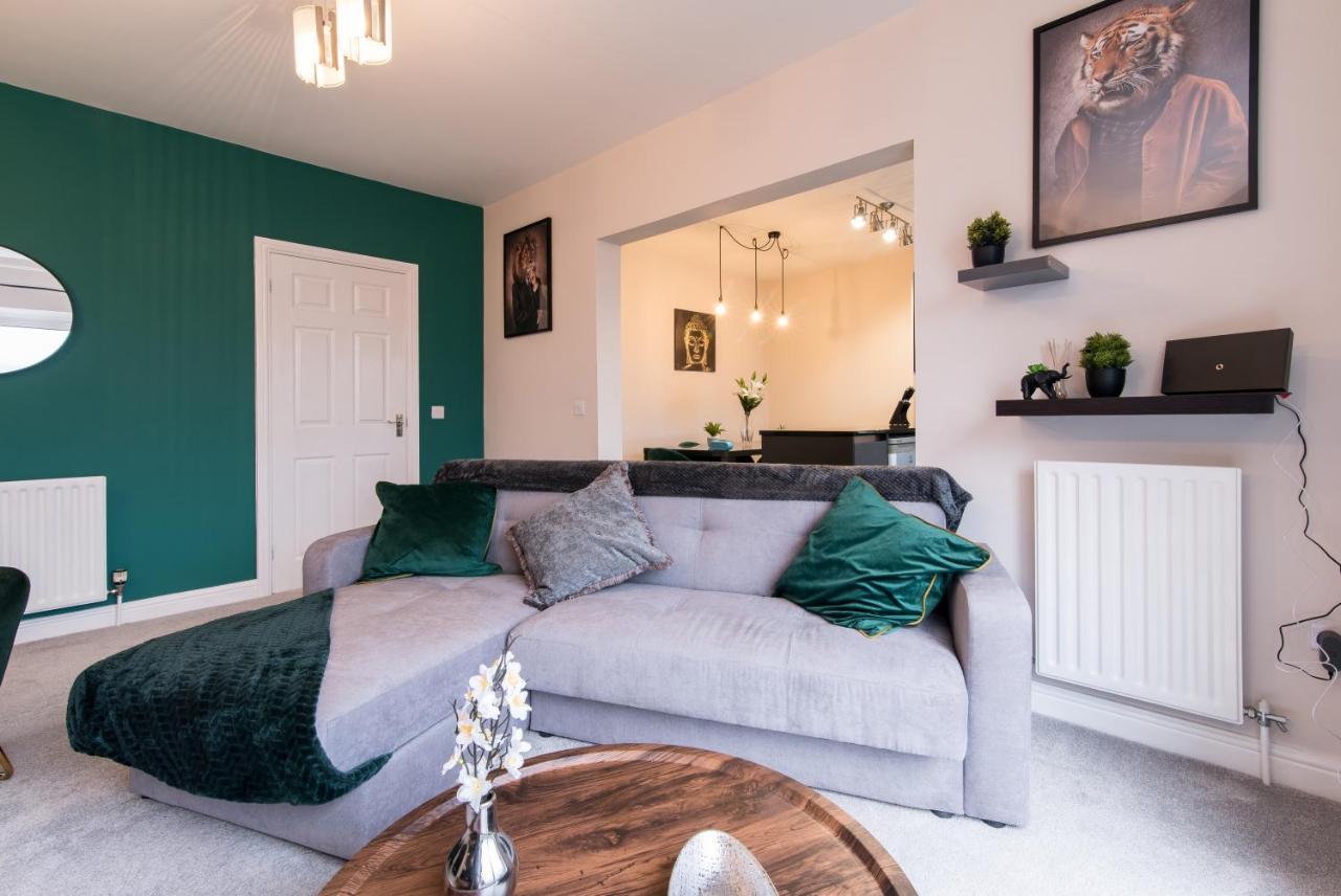 Immaculate 3 Bed House - Stunning Balcony Views Lägenhet Matlock  Exteriör bild