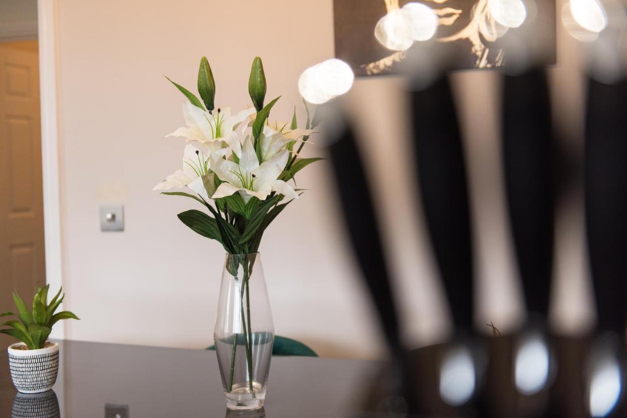 Immaculate 3 Bed House - Stunning Balcony Views Lägenhet Matlock  Exteriör bild