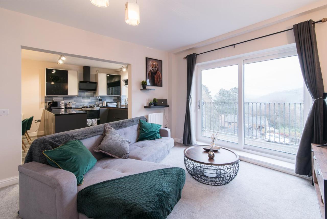 Immaculate 3 Bed House - Stunning Balcony Views Lägenhet Matlock  Exteriör bild